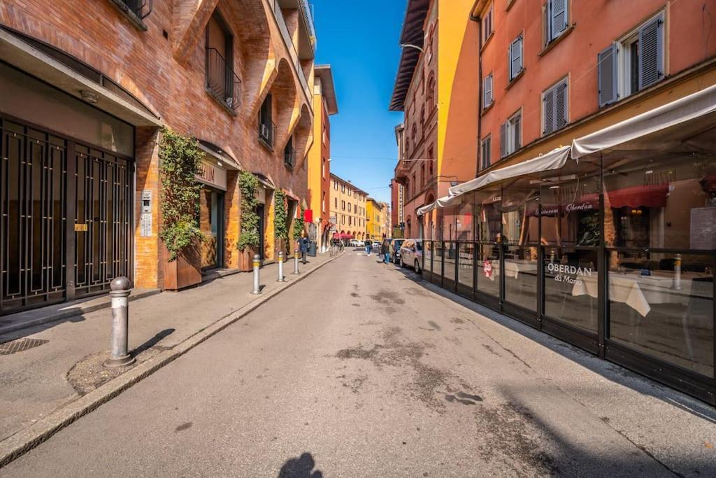 Appartement Sotto Le Due Torri 5* à Bologne Extérieur photo
