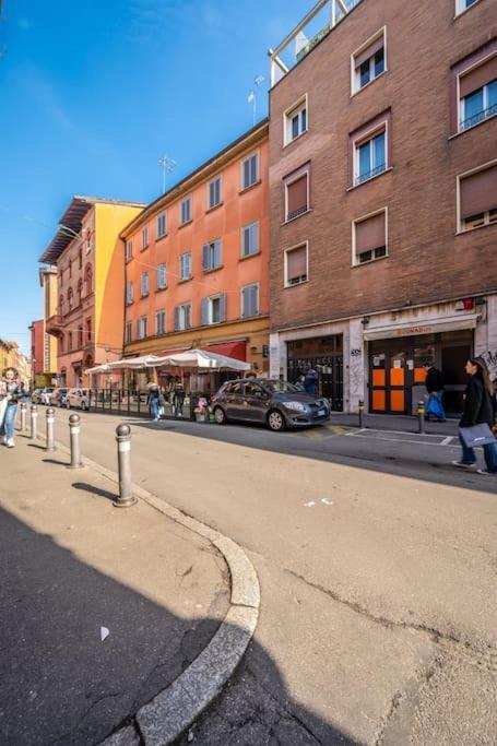 Appartement Sotto Le Due Torri 5* à Bologne Extérieur photo